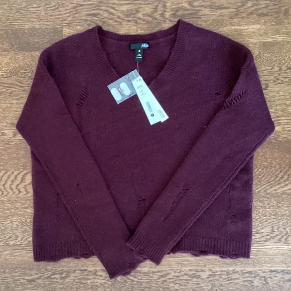 Aqua Burgundy Cashmere Distressed V-Neck Sweater 100% Bloomingdales Exclusive - Picture 13 of 13